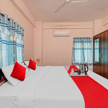 Hotel O Coastal Inn Luxury Service Apartments Kākināda Exterior foto